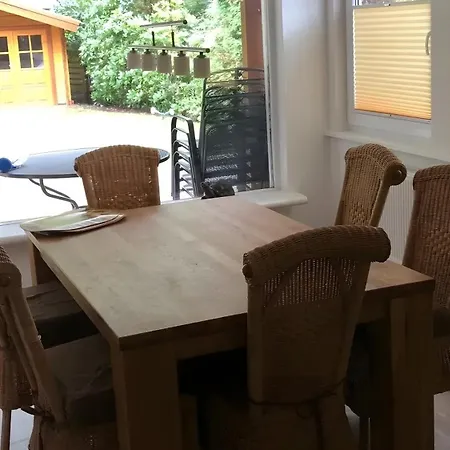 Strandhaus Fuer 6 Personen 100 M²