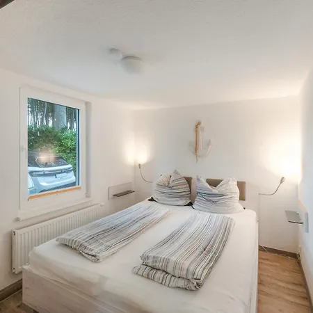 Ferienhaus Strandhaus Für 6 Personen 100 M²
